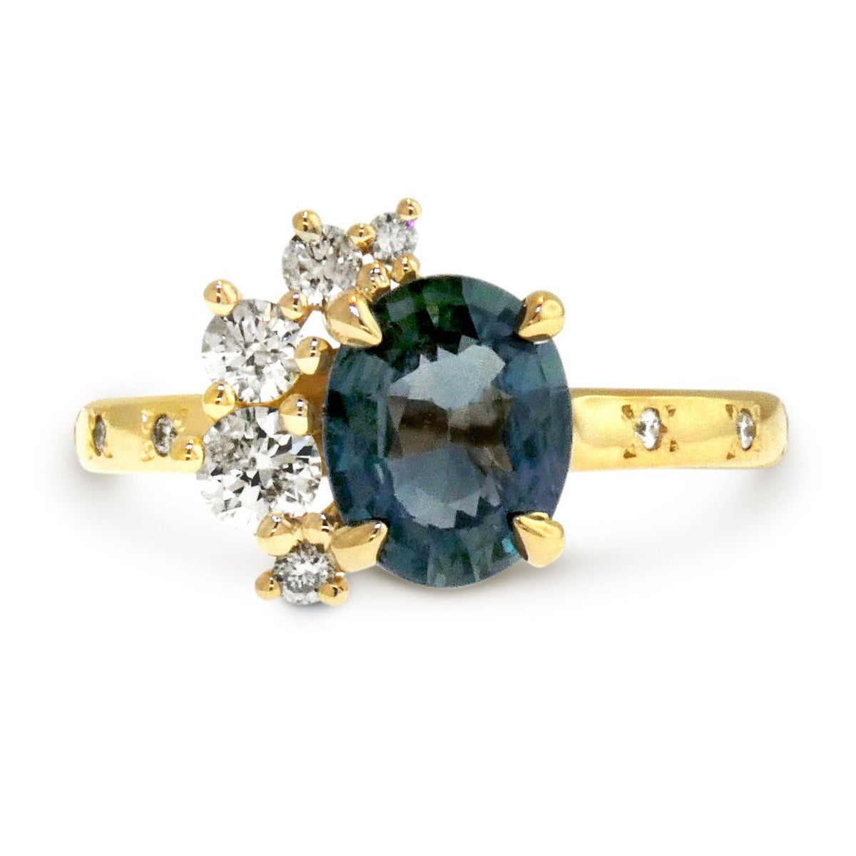 Blue sapphire engagement ring with diamonds / Undina